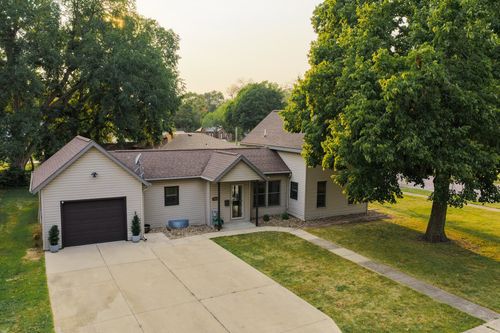 1011 N Ave, Milford, IA, 51351-1343 | Card Image