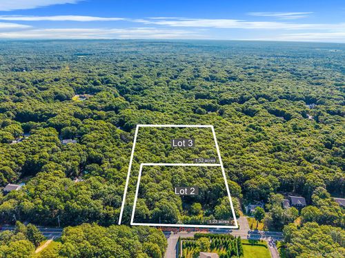 200 Wading River Rd, Manorville, NY, 11949-3450 | Card Image
