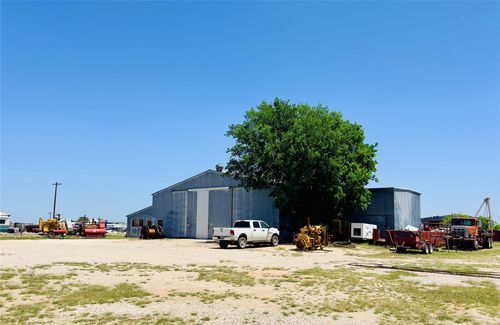 8241 N Us Highway 283, Albany, TX, 76430-4127 | Card Image