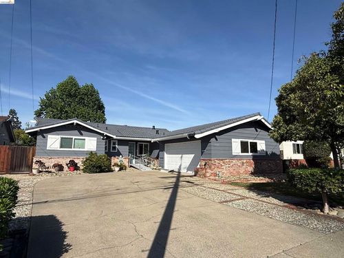 1004 Almond St, Antioch, CA, 94509-1816 | Card Image