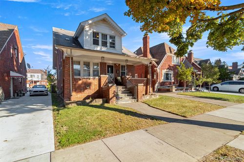 7658 Appoline St, Dearborn, MI, 48126-1106 | Card Image