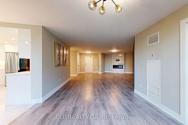 218 - 7905 Bayview Ave, Condo with 3 bedrooms, 3 bathrooms and 1 parking in Thornhill ON | Image 10