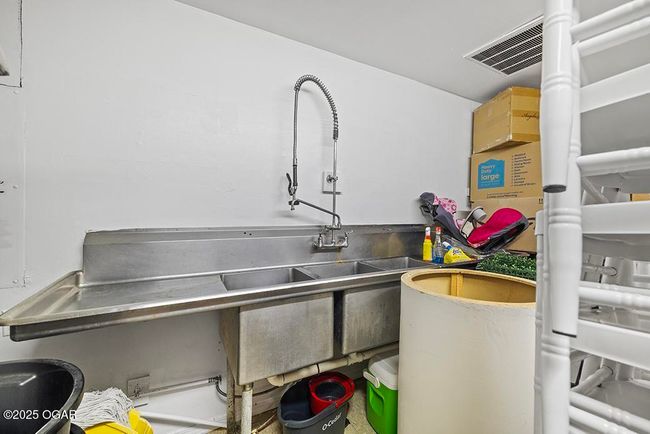 1300 N Main St, Home with 0 bedrooms, 0 bathrooms and null parking in South West City MO | Image 12