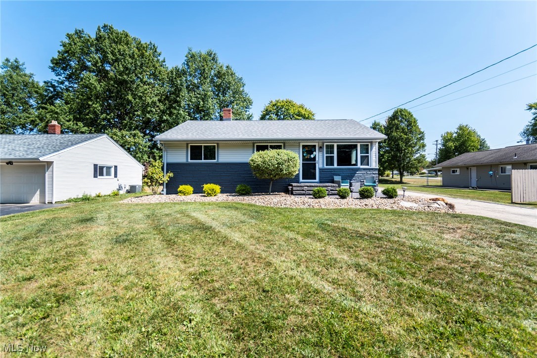 Dehoff Dr, Youngstown, OH 44515