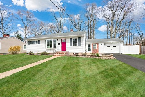 18 Roland Baxter Rd, North Attleboro, MA, 02760 | Card Image