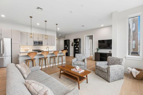 403-99 Federal St, Portland, ME, 04101-8200 | Card Image