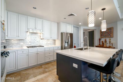 509-140 E Rio Salado Pkwy, Tempe, AZ, 85281-4943 | Card Image