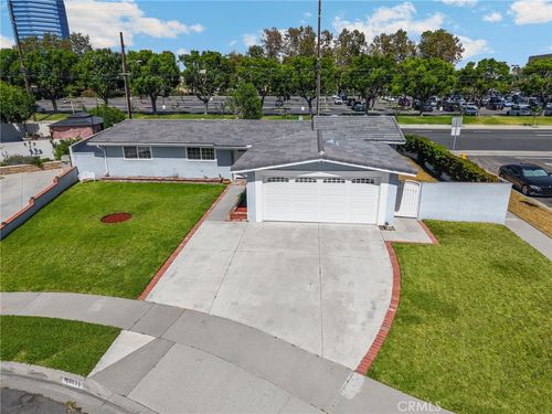 13471 Greentree Ave, Garden Grove, CA, 92840-4615 | Card Image