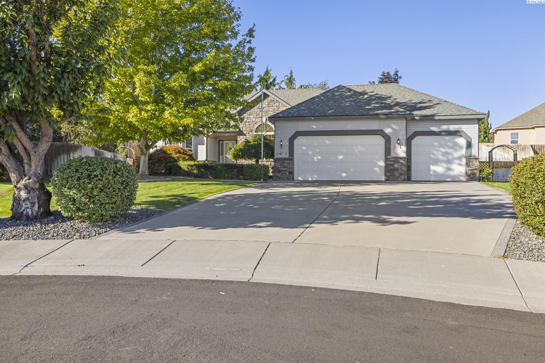 Newhaven Loop, Richland, WA 99352