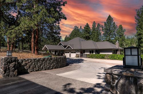 236 Oso Trl, Victor, MT, 59875-9208 | Card Image