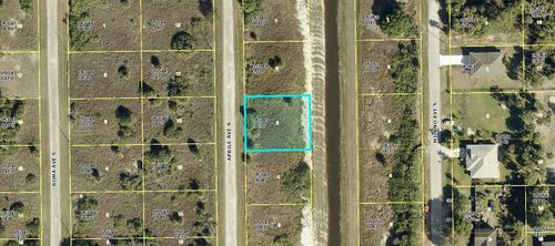 713 Aprile Ave S, Lehigh Acres, FL, 33974-2520 | Card Image