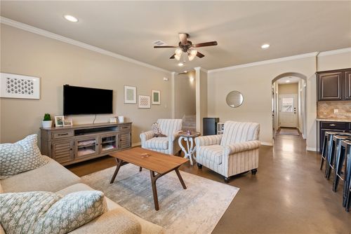 3015 Towers Pkwy, College Station, TX, 77845-7791 | Card Image