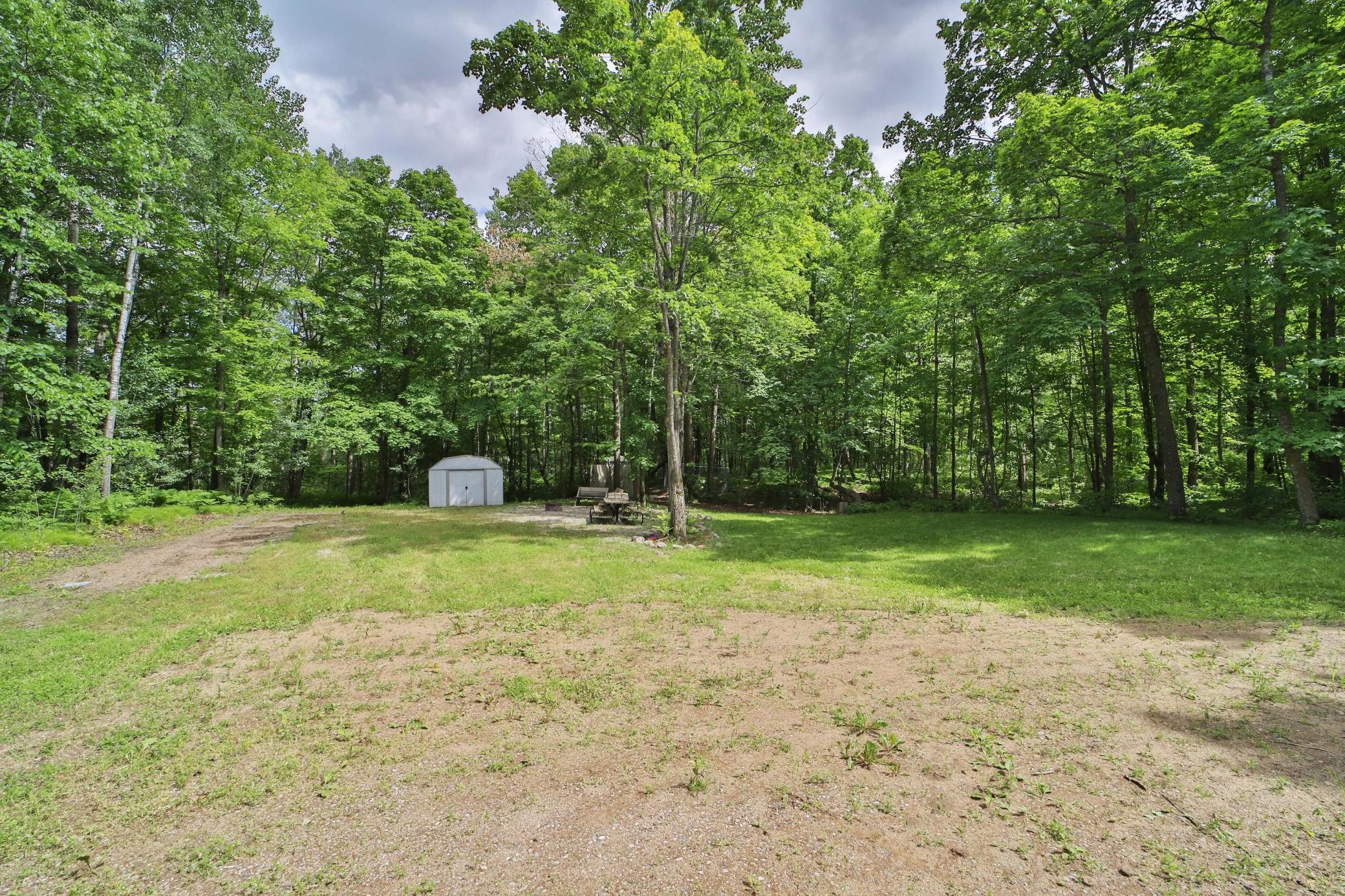 Land in Motley 2