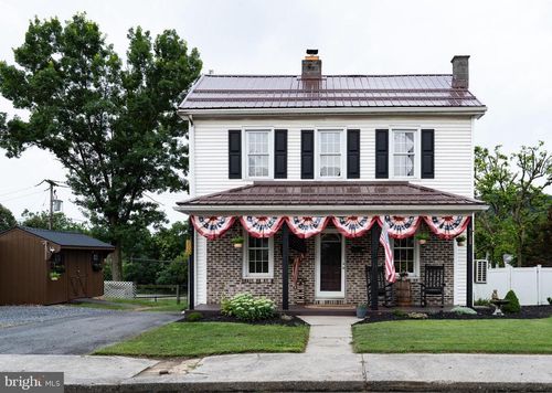 420 Locust St, BURNHAM, PA, 17009-1716 | Card Image