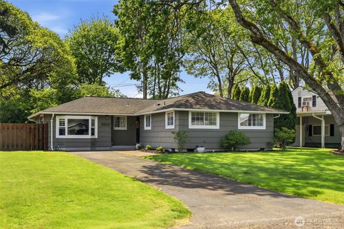 3902 101st St Sw, Lakewood, WA, 98499-4706 | Card Image