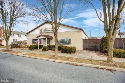 605 Guilford Ave, CHAMBERSBURG, PA, 17201-3802 | Card Image