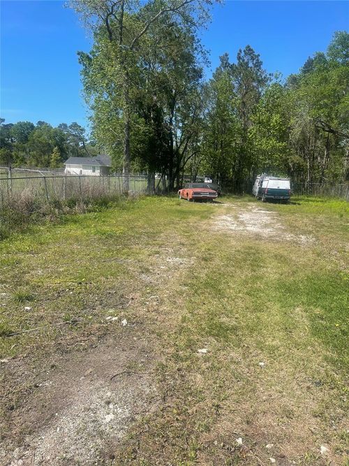 21207 Interstate 10, Wallisville, TX, 77597 | Card Image