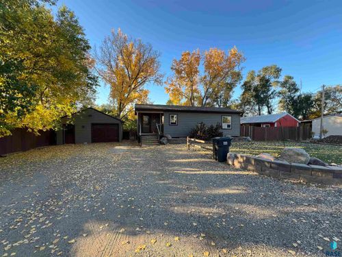 409 W 2nd St Street, Oacoma, SD, 57365 | Card Image