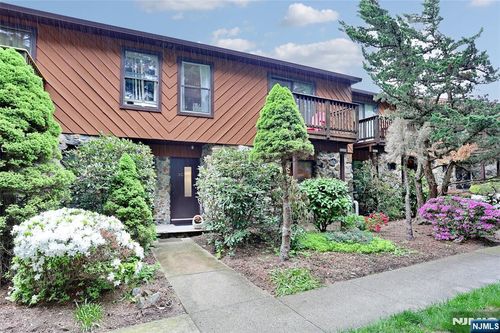 3 Brookside Hts, Wanaque, NJ, 07465-1663 | Card Image
