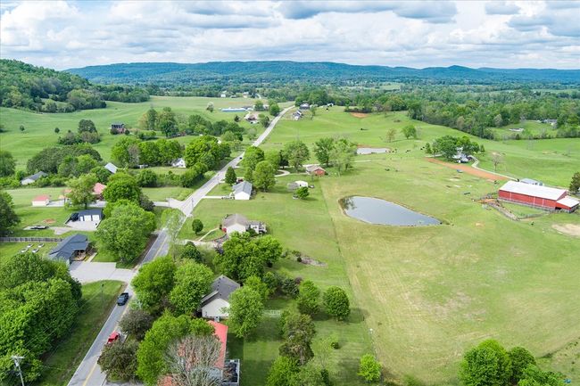 3920 Monterey Hwy, House other with 3 bedrooms, 2 bathrooms and null parking in Sparta TN | Image 32