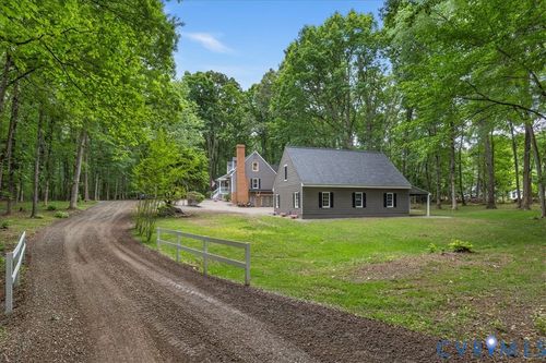 2789 Three Bridge Rd, Powhatan, VA, 23139-5102 | Card Image
