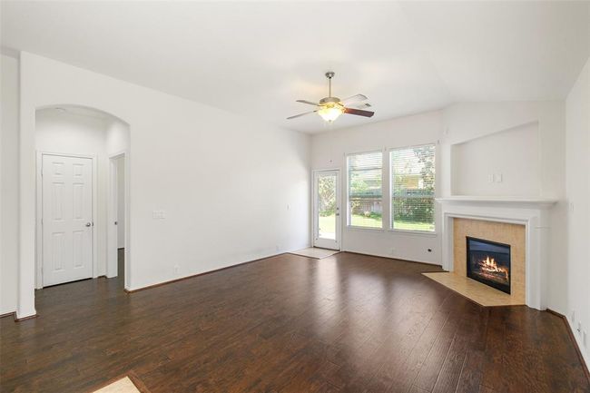 17414 Sandalisle Ln, House other with 3 bedrooms, 2 bathrooms and 2 parking in Richmond TX | Image 6