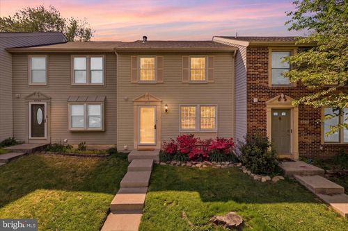 6352 Bonham Pl, Centreville, VA, 20121-2650 | Card Image