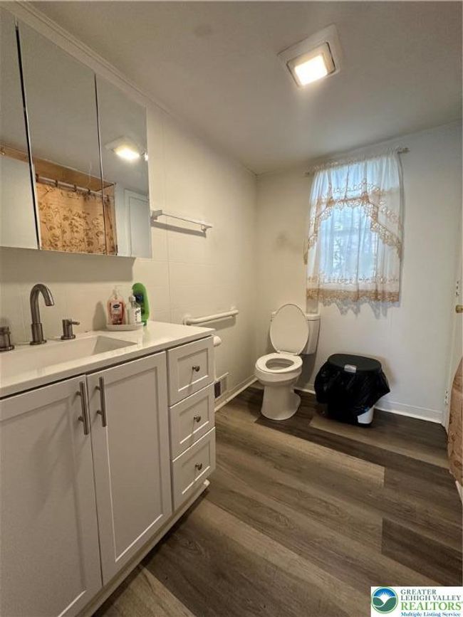 2215 N 3 Rd Ave, House other with 4 bedrooms, 2 bathrooms and null parking in Whitehall PA | Image 10
