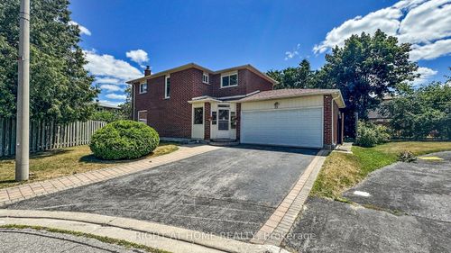 21 Lucania Pl, Scarborough, ON, M1W3V3 | Card Image