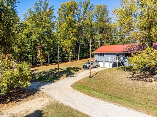34561 Sunshine Rd, Piedmont, OH, 43983-9522 | Card Image