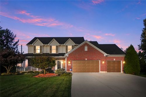 10111 Gallatin Court, Washington TWP, OH, 45458 | Card Image
