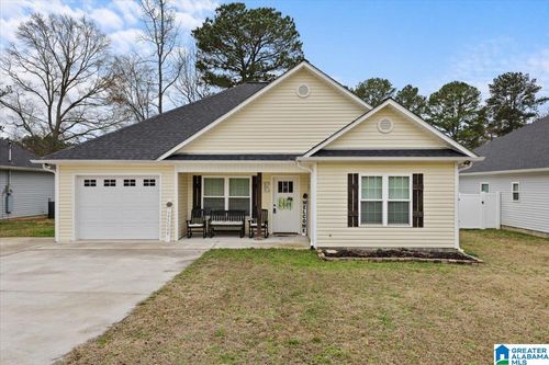 393 Central Ave, ONEONTA, AL, 35121-2315 | Card Image