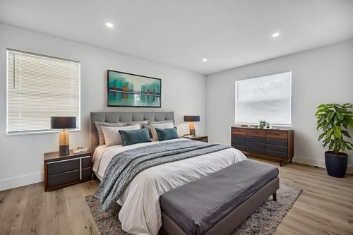 201-1015 Ne 17th Ave, Fort Lauderdale, FL, 33304-2465 | Card Image