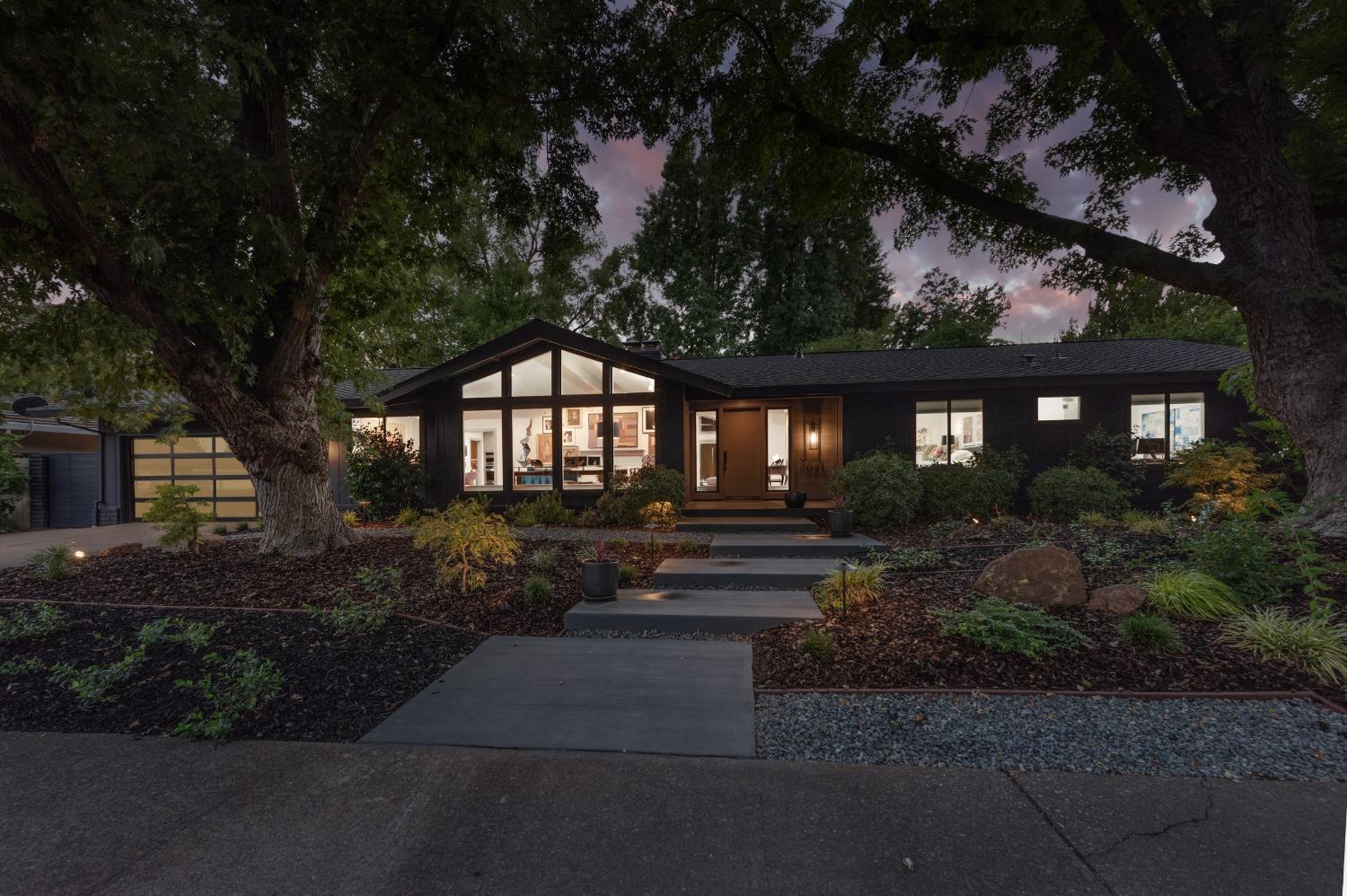 Jacob Ln, Carmichael, CA 95608