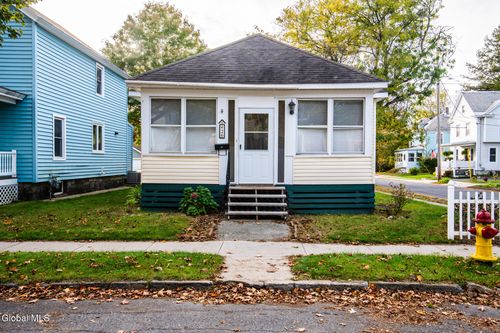 26 Flandreaux Ave, Glens Falls, NY, 12801-2430 | Card Image