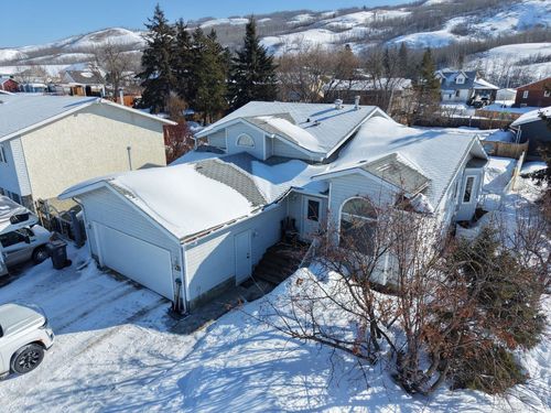 7129 99a St, Peace River, AB, T8S1B2 | Card Image