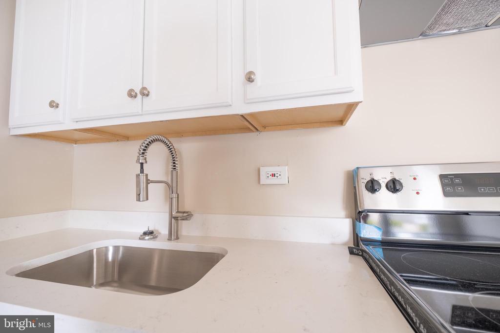 Residential Lease in EWING 3