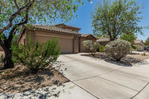 11483 W Magic Song St, Marana, AZ, 85658-4661 | Card Image