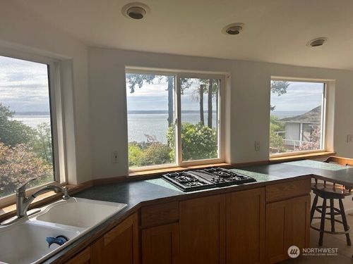 3594 Marine View Dr, Greenbank, WA, 98253-9787 | Card Image