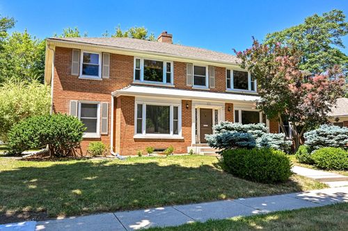 2-2303 N 81st Street, Wauwatosa, WI, 53213 | Card Image