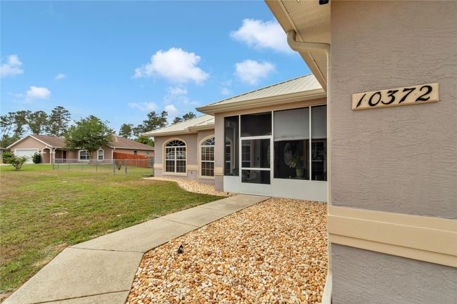 10372 Sw 41 St Ct, House other with 4 bedrooms, 2 bathrooms and null parking in OCALA FL | Image 4
