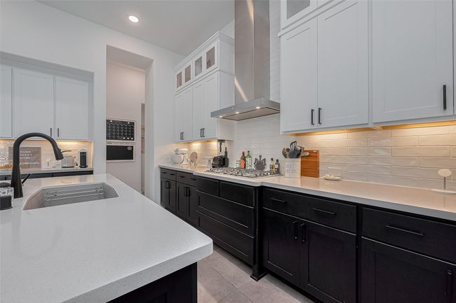 29118 Sage Trace Ct, House other with 4 bedrooms, 5 bathrooms and 3 parking in Fulshear TX | Image 15