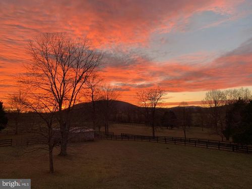 9491 Walsingham Ln, MARSHALL, VA, 20115-2873 | Card Image