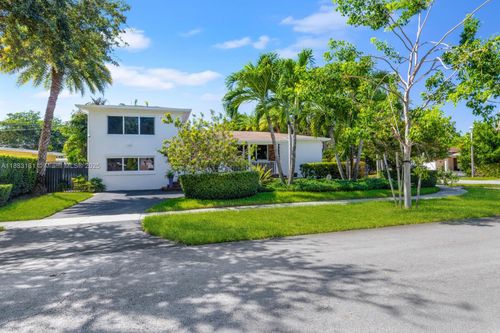 100 Ne 123rd St, North Miami, FL, 33161-5348 | Card Image