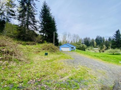 18401 Johnson Rd, Home with 3 bedrooms, 2 bathrooms and 2 parking in Clatskanie OR | Image 3