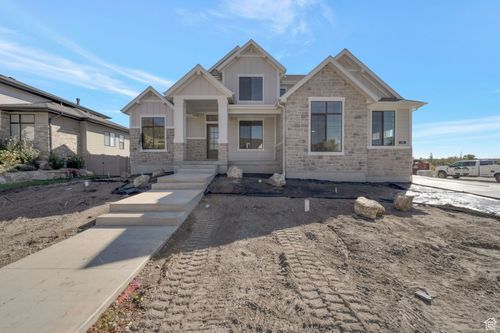 695 W Hidden Farm Dr, Farmington, UT, 84025-3745 | Card Image