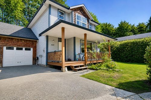 645 Shore Pine Cres, Tofino, BC, V0R0A4 | Card Image