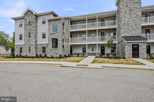 2101-201 Colonial Downs Ct, NEWARK, DE, 19702-6614 | Card Image