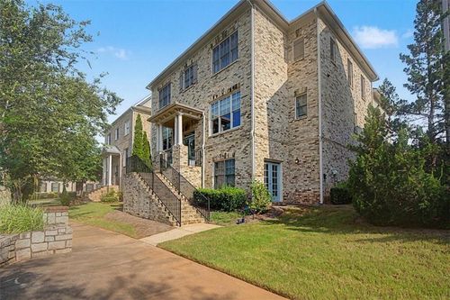 1067 Merrivale Chase, Roswell, GA, 30075-8354 | Card Image