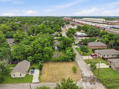 719 N Border St, Cleburne, TX, 76031-3938 | Card Image